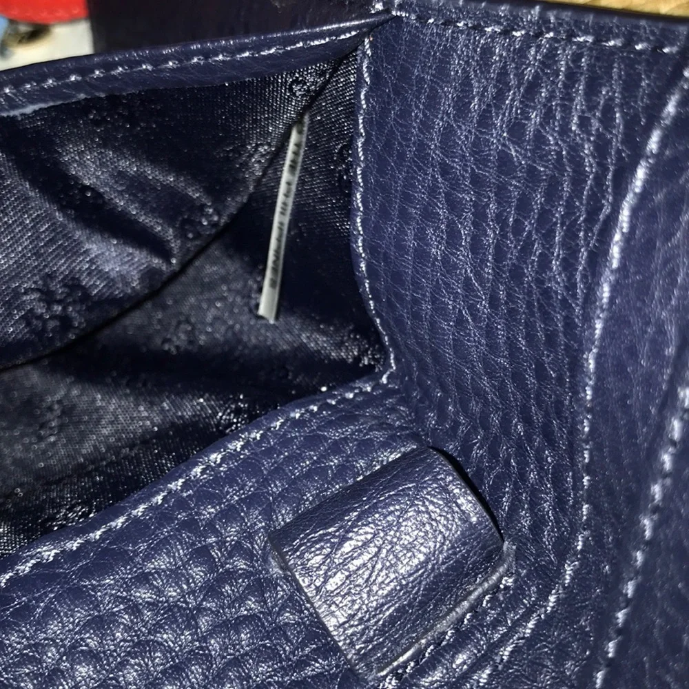 Tory Burch Navy Passport holder - Picture 3 of 5